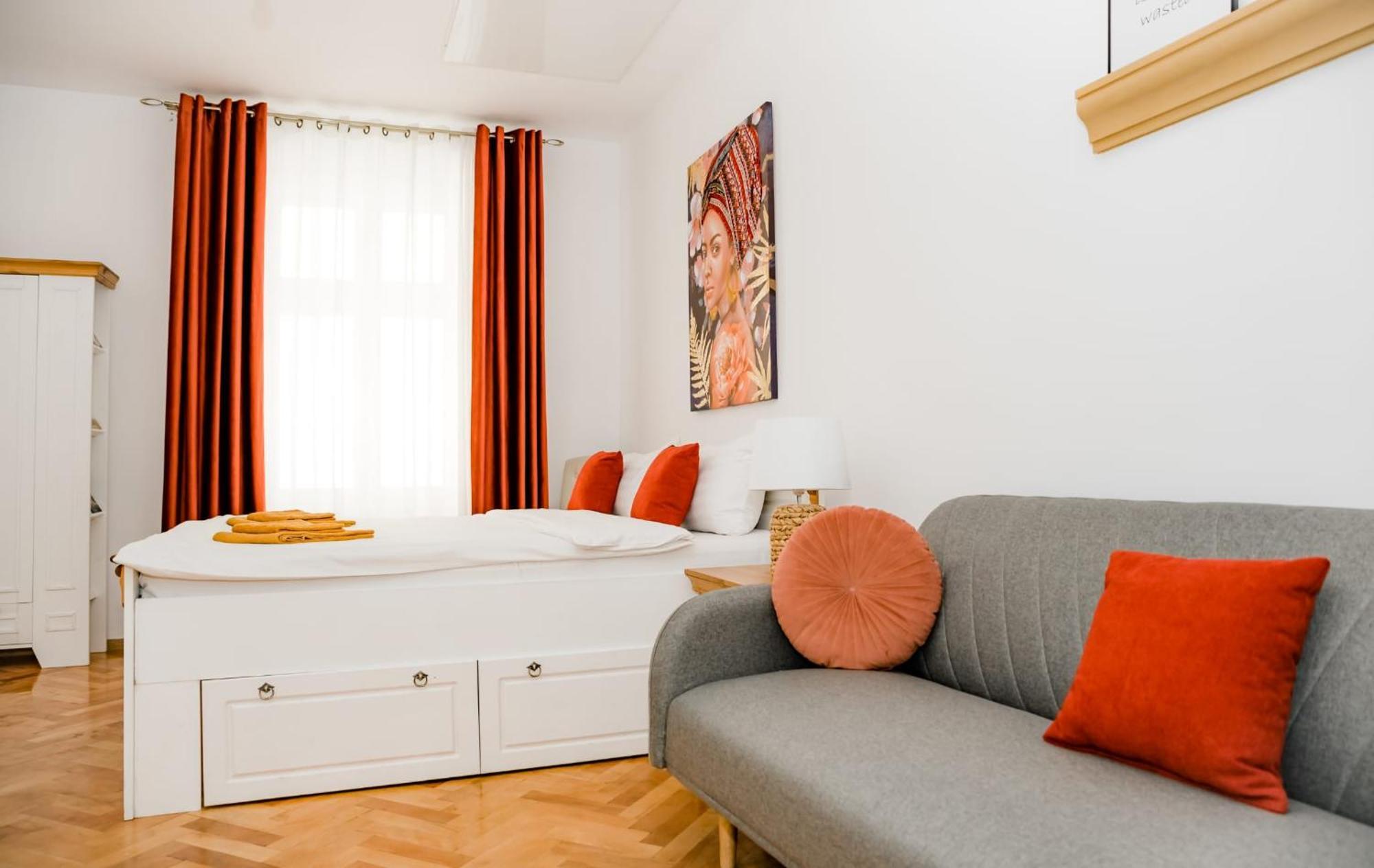 Brukenthal Apartments Сибиу Экстерьер фото